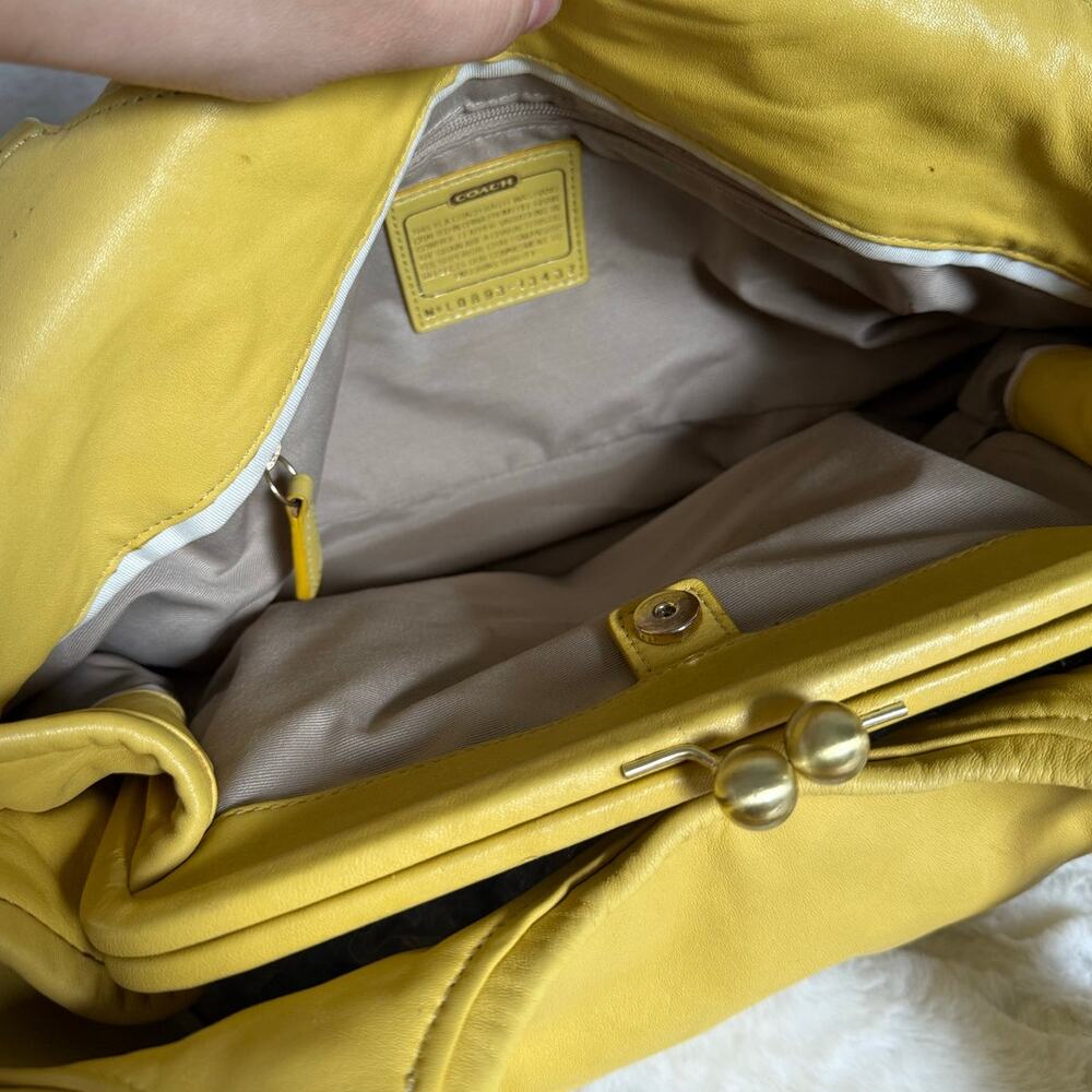 COACH y2k Parker Hobo Handbag Kisslock Yellow Leather Shoulder Bag Purse - Picture 7 of 10
